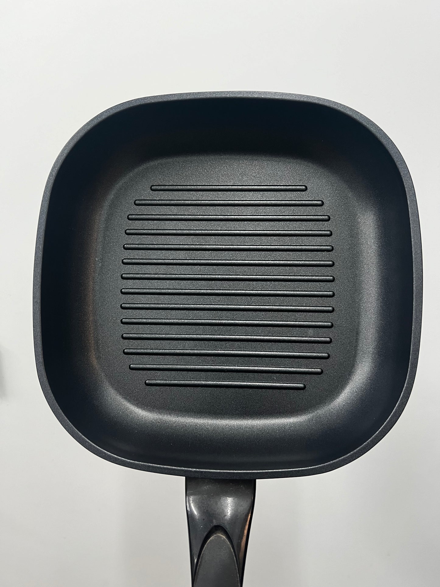 意美廚IDEALE CHEF 塗層翻新工藝不粘煎煲
IDEALE CHEF Non-Stick Frying Pot with Re-engineered Coating