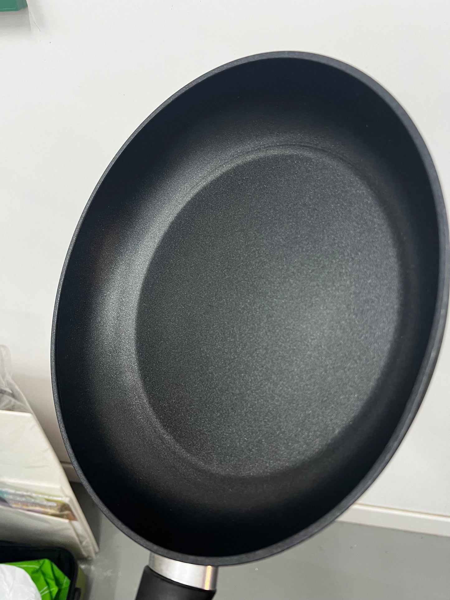 意大利Flonal 導磁陶瓷塗層翻新工藝不沾炒鍋
Italian Flonal Magnetic Ceramic Non-Stick Wok with Re-engineered Coating